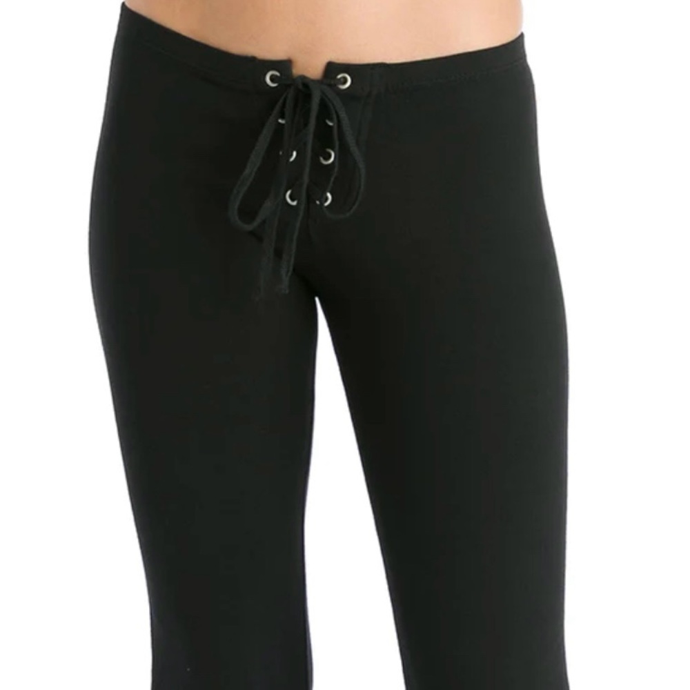 ⭐️NWOT HARDTAIL FOREVER LACEUP FRONT FLARED YOGA PANTS ⭐️